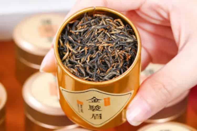 男人喝金骏眉茶的功效