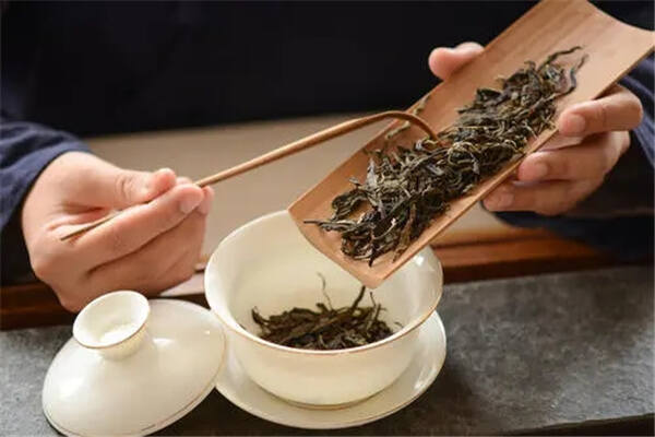 普洱茶的冲泡方法：正宗的冲泡普洱茶（口感色泽）