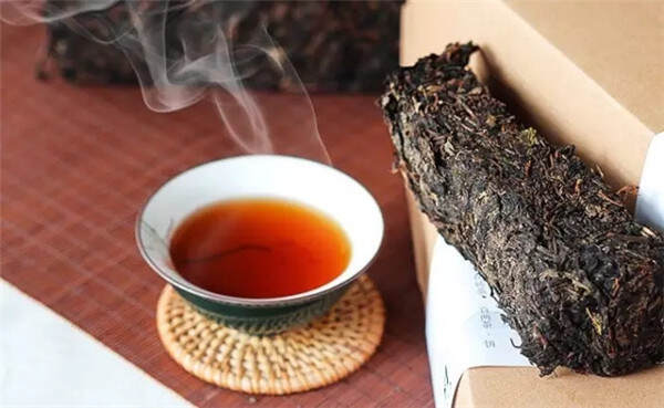 黑茶的功效（细说黑茶的功效和作用）