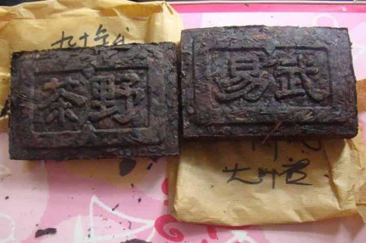 2005年普洱茶砖价格_05年普洱价值