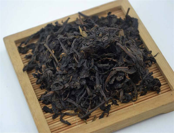 是不是所有的黑茶都会长金花？（黑茶中的金花的作用）