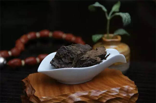 黑茶的制作工艺（黑茶将发酵工艺运用得淋漓尽致）