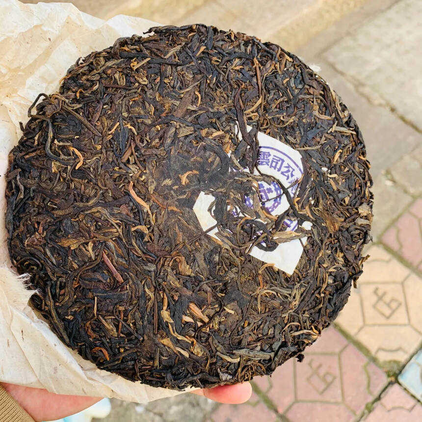 99年大蓝印老生茶，勐海山头料，昆明纯干仓，性价比口