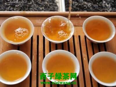 【茶功效】龙井红茶的功效与作用 喝龙井红茶的好处