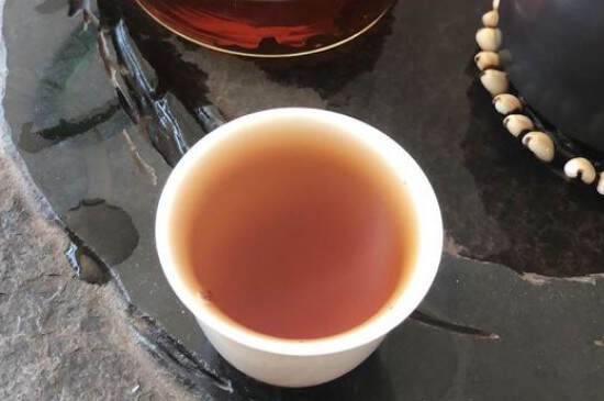 喝黑茶对肝到底有没有好处_喝黑茶对肝脏有好处吗？