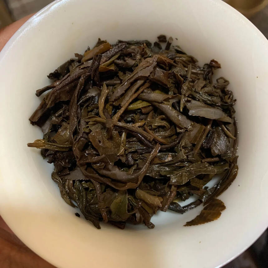 99年大蓝印老生茶，勐海山头料，昆明纯干仓，性价比口