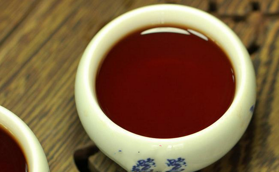 喝普洱茶有哪些保健功用？