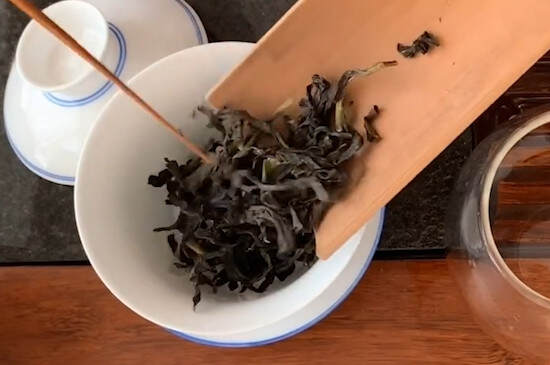 鸭屎香是属于乌龙茶吗？