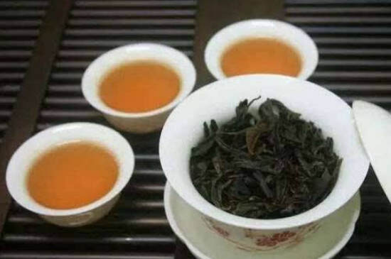 武夷岩茶和铁观音哪个好_武夷岩茶和铁观音的区别