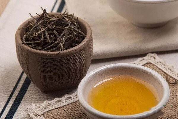 红茶绿茶乌龙茶区别_红茶绿茶乌龙茶最主要的区别是什么