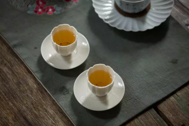 三宝茶是什么茶怎么泡（三宝茶原料与茶汤特点）