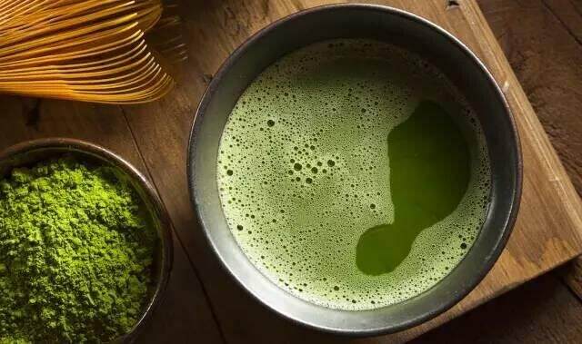 抹茶是用什么东西做的？抹茶与绿茶粉的区别
