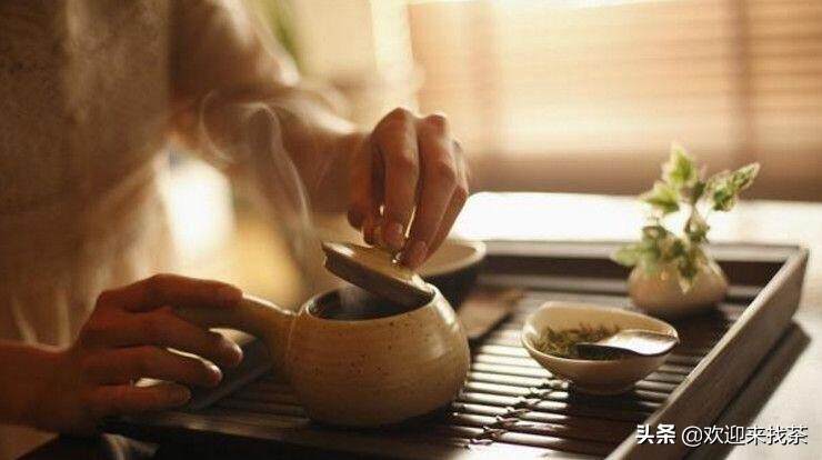 喝茶会导致晚上失眠吗（喝茶失眠快速入睡的方法）