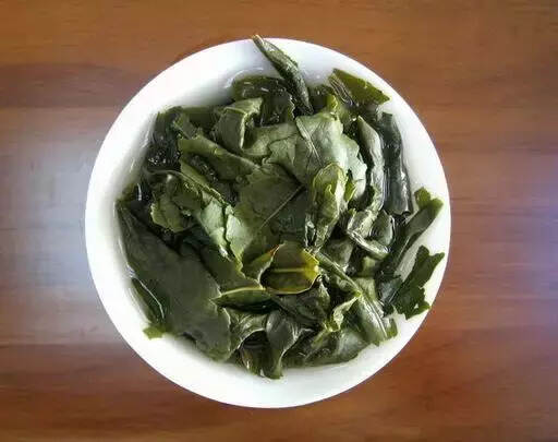 茶叶能吃进肚子里吗（吃茶叶的好处与注意）