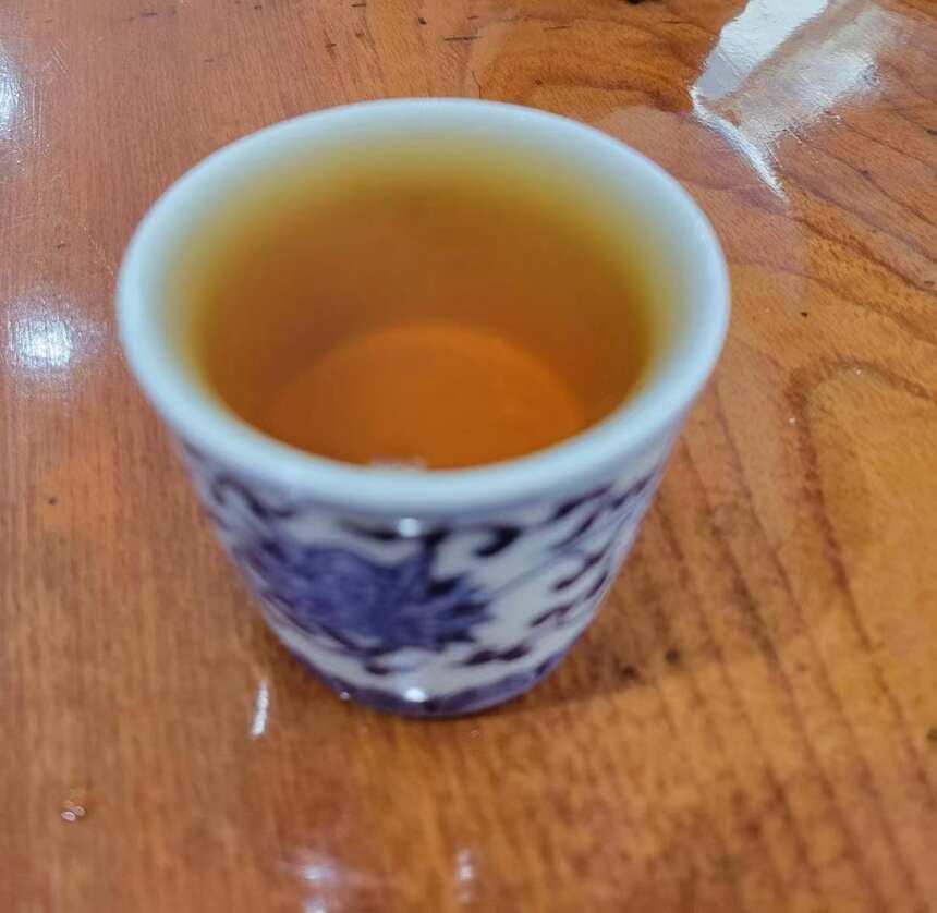 一盏普洱茶寻找知味的人