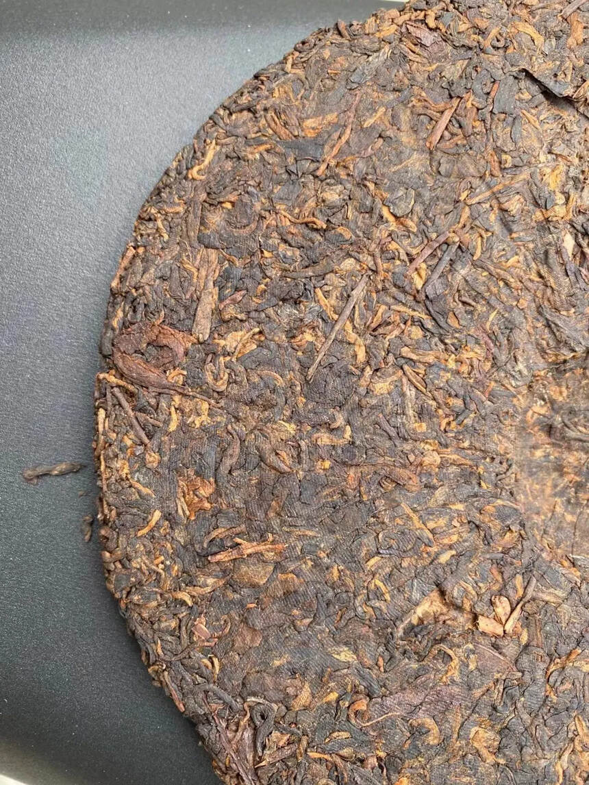 2001年 云南七子饼茶7262熟普洱茶，西双版纳勐