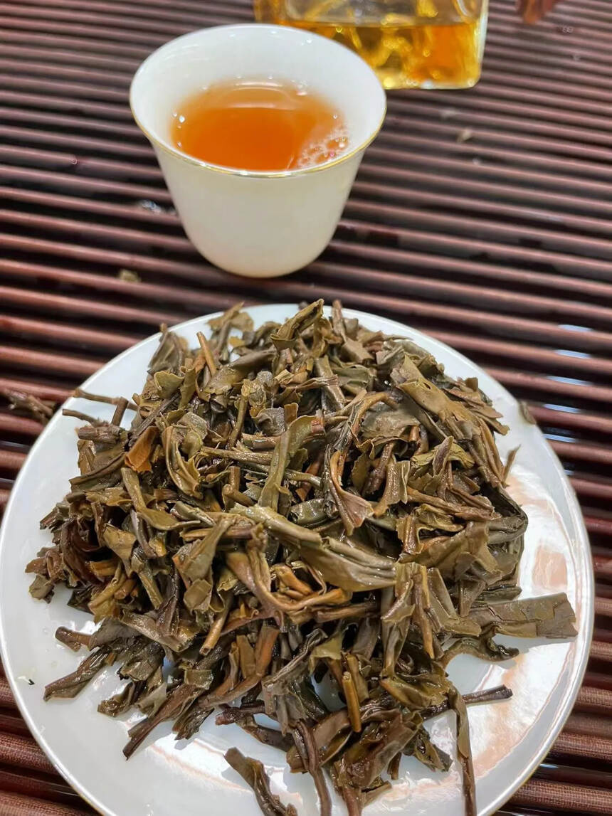 99年水蓝印老生茶，勐海茶厂改制前勐海飞，内拼老班章