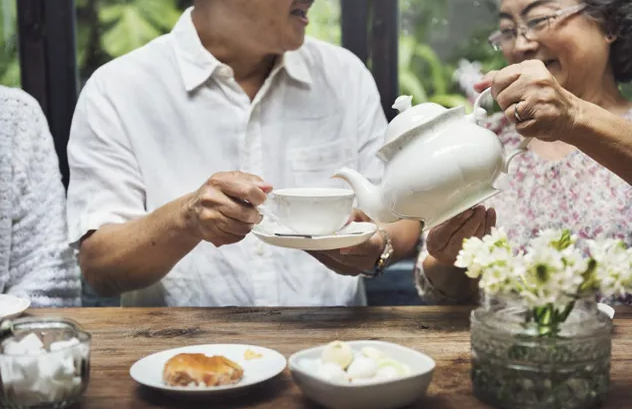 冬季中老年人适宜喝什么茶最好(什么养生茶适合50岁女人)