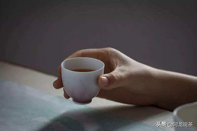 茶醉是什么？喝茶也能喝醉？——阿龙说茶