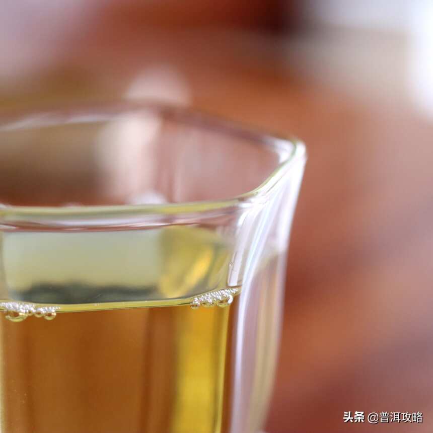 好的普洱生茶的汤色是什么样的？