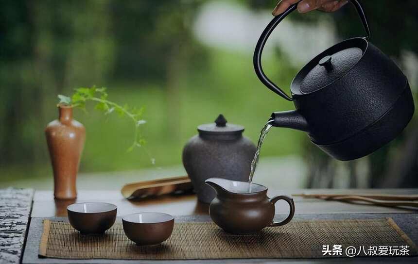 喝茶，别装