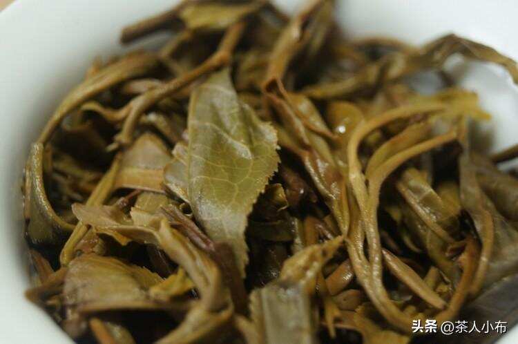 山头纯料茶和拼配茶，究竟哪个好？