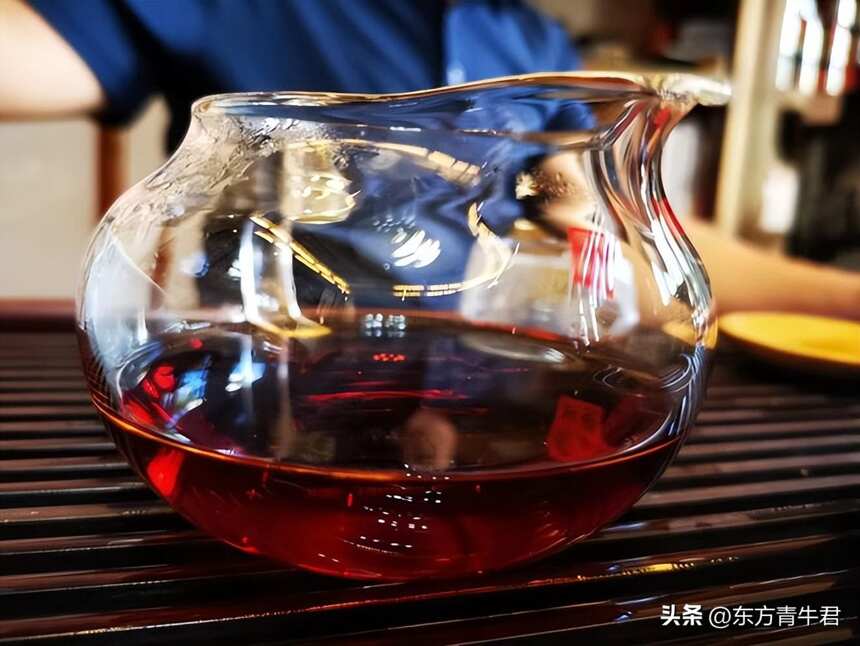 普洱茶收藏，选生茶还是熟茶？