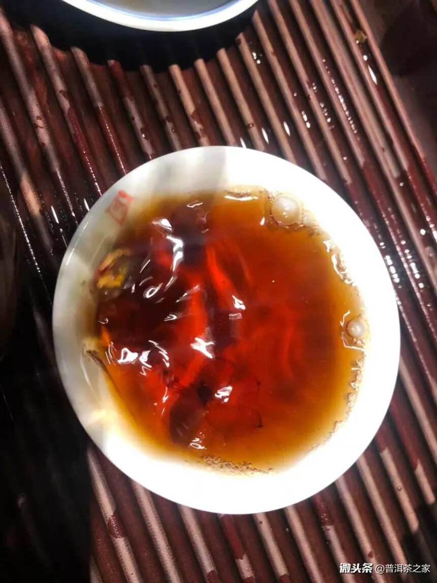 好的普洱熟茶有香，差的普洱熟茶有味，鉴别普洱熟茶就靠香和味