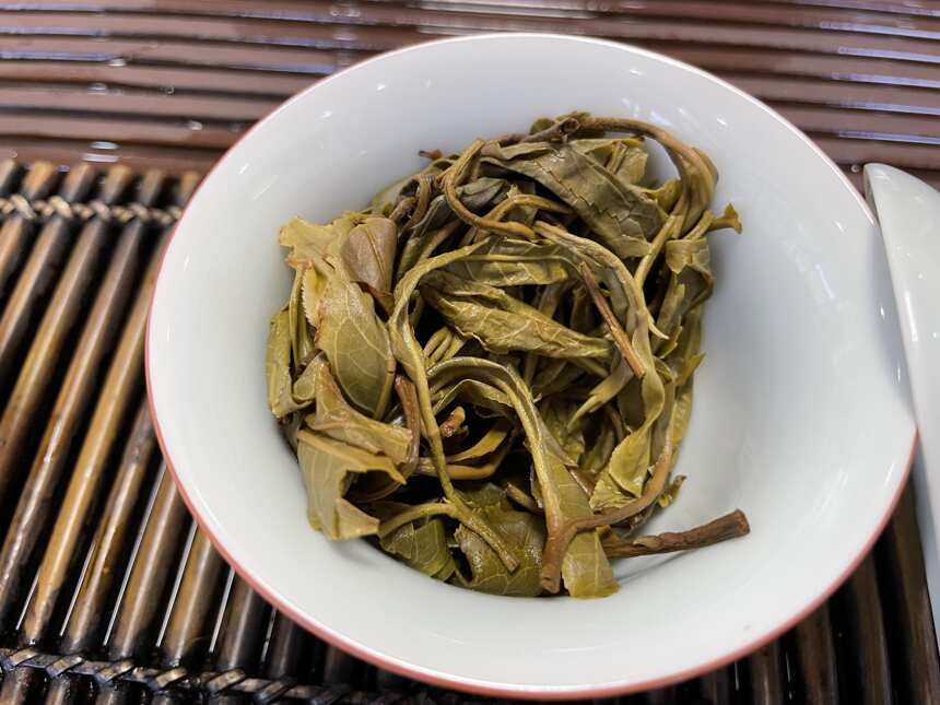 天天喝茶的人，一定要看，卖茶人说：这几种茶“一滴都别沾”