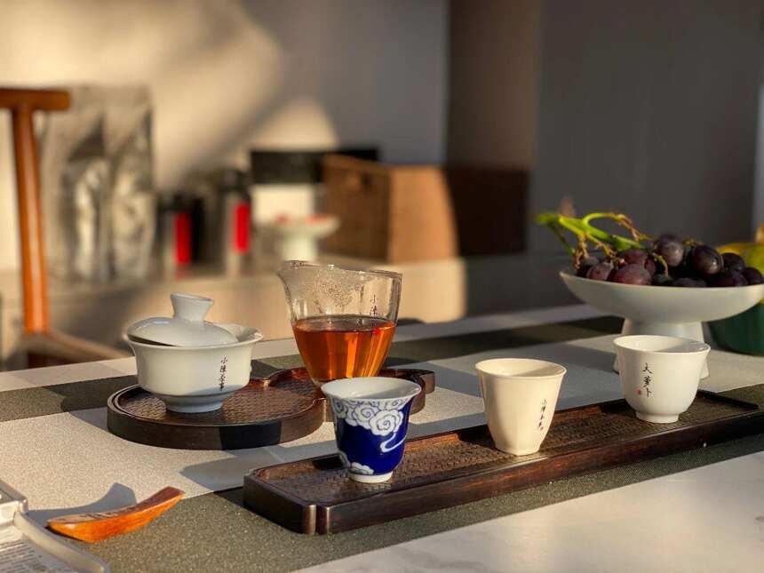 茶叶店频现关门潮，白茶、岩茶、红茶、普洱茶，未来将何去何从？