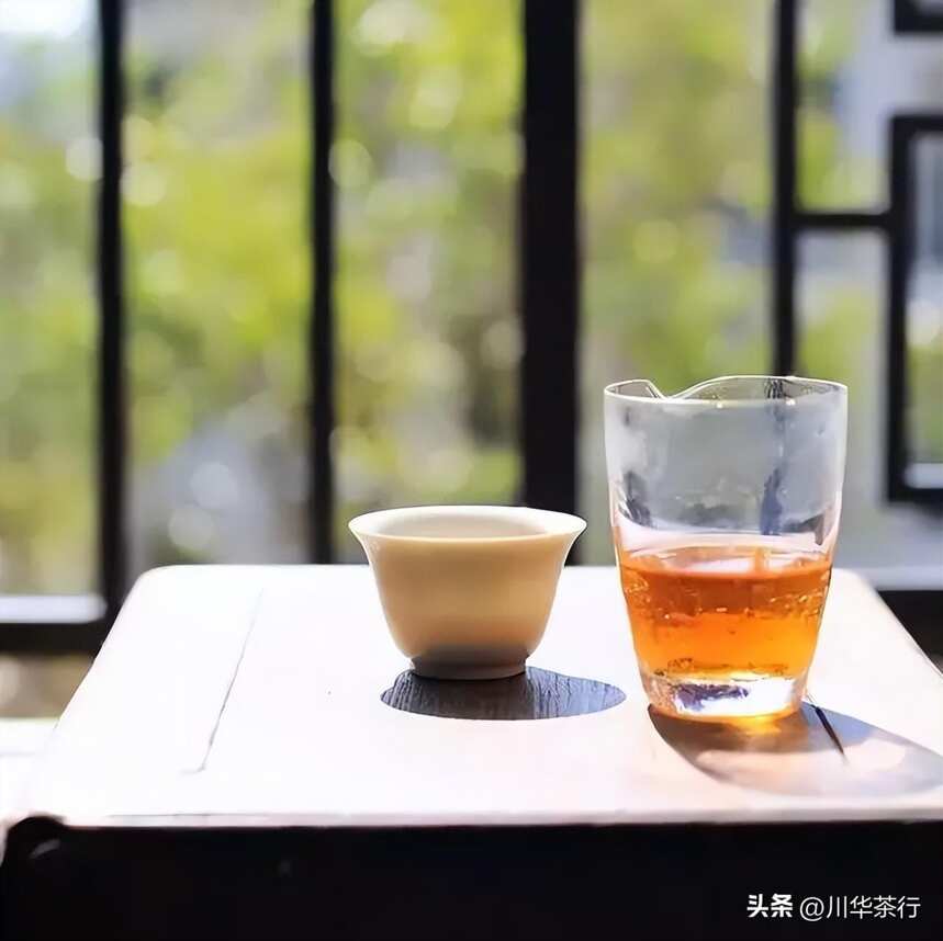 茶虽静默无言，却是给自己最好的陪伴